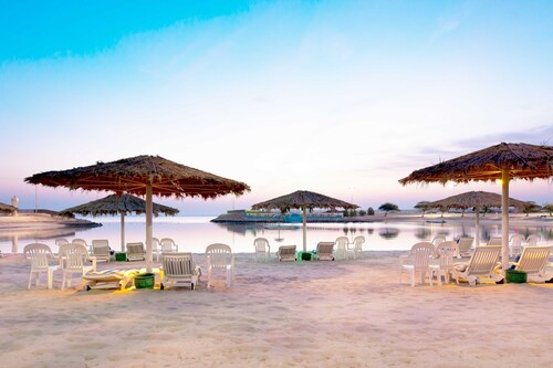 حجز فوري لأفضل الفنادق بجوار متنزه شاطئ النخيل في الجبيل موقع Hotels Com