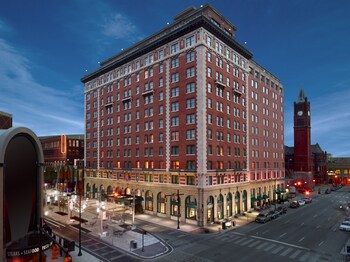 Top 10 Luxury Hotels In Indianapolis Indiana