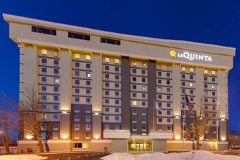 Top 10 Hotels In Agawam Machusetts