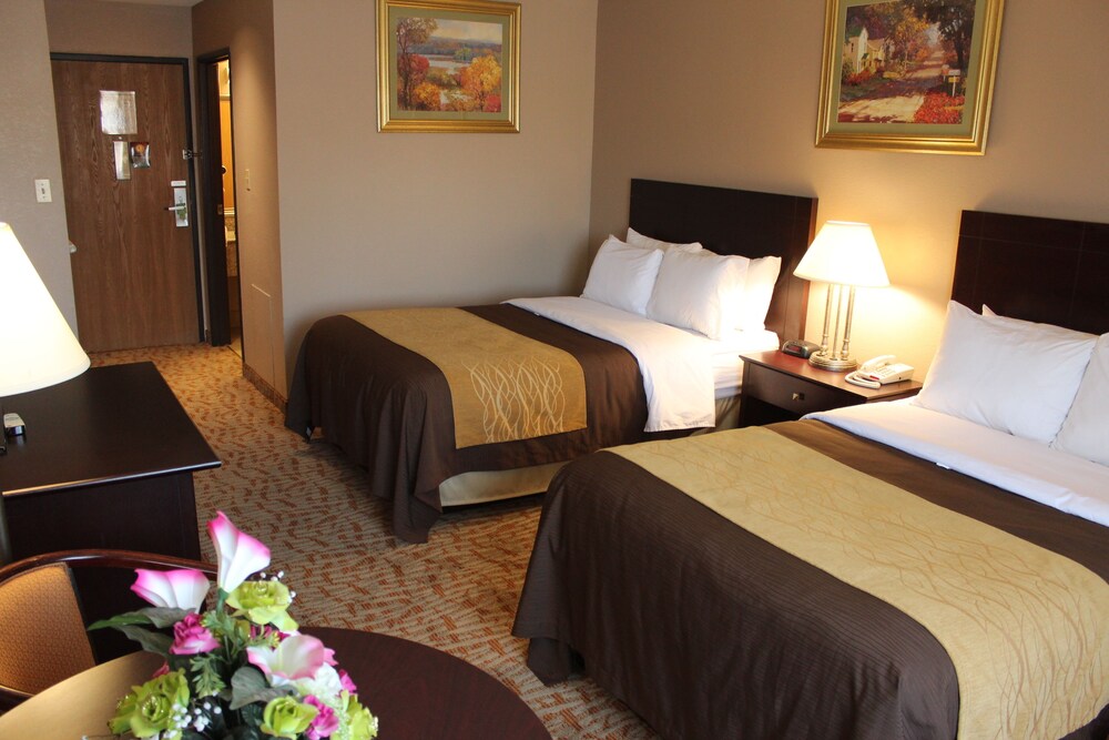 Quality Inn Lockport Ny 551 South Transit Rd 14094