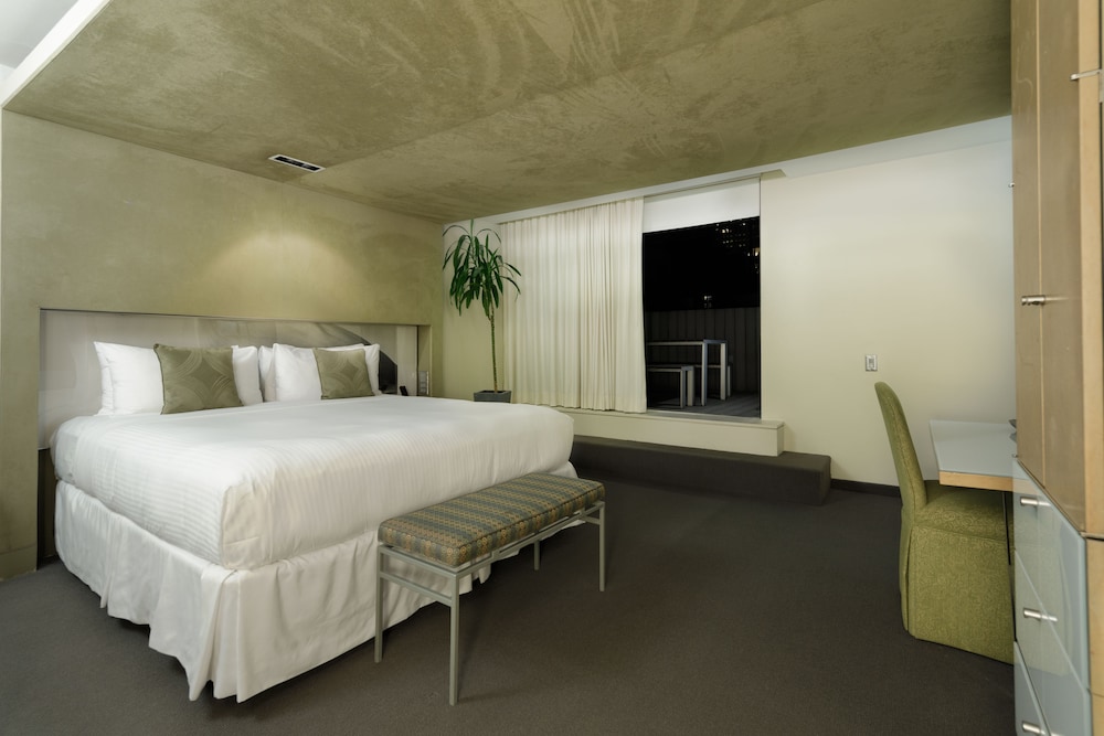 Book The Shoreham Hotel, New York, New York