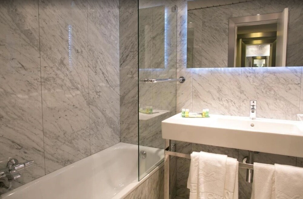 Book Hotel Chiqui In Santander Hotels Com