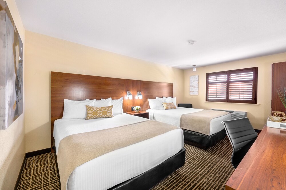 Book Ellis Island Hotel In Las Vegas Hotelscom