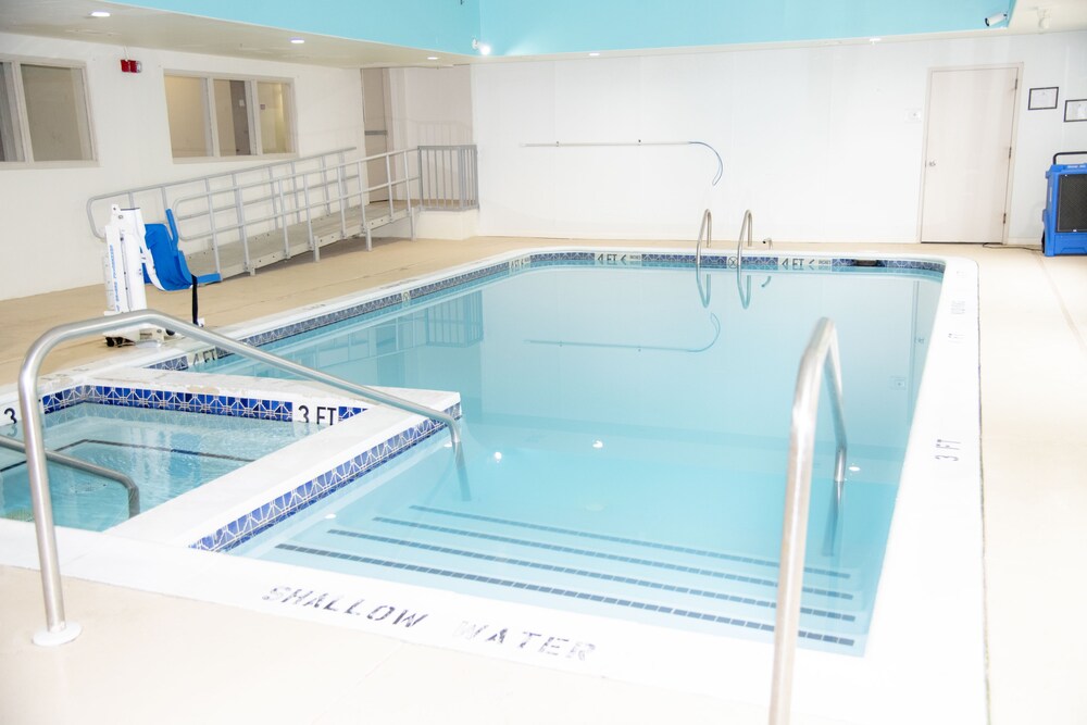 Book Howard Johnson Hotel Suites By Wyndham Allentowndorney In Allentown Hotelscom