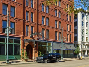 15 Closest Hotels To Coors Field In Denver