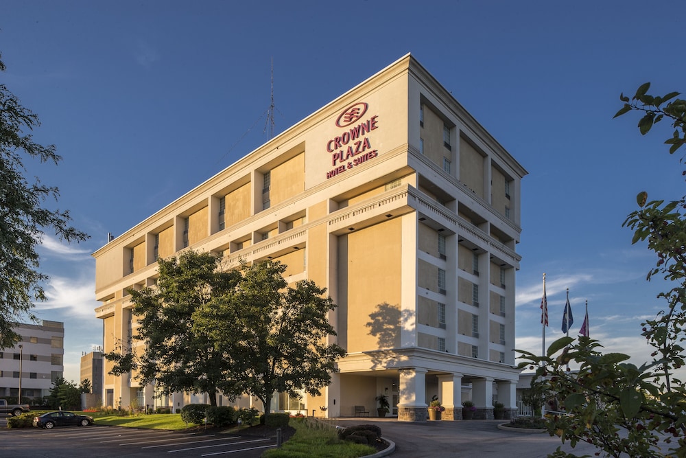 Book Crowne Plaza Suites Pittsburgh South In Hotels Crowne Plaza Suites Pittsburgh South