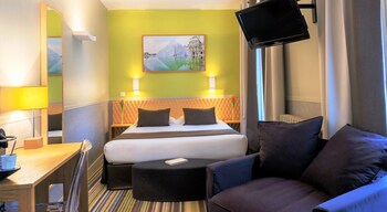 Picture of Hotel Glasgow Monceau Paris by Patrick Hayat in Paris