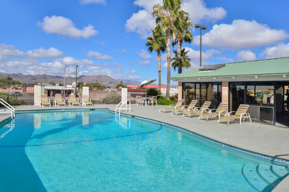 Book Best Western Plus King's Inn & Suites in Kingman