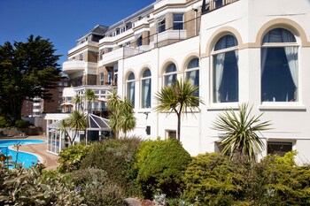 Picture of Hallmark Hotel Bournemouth Carlton in Bournemouth