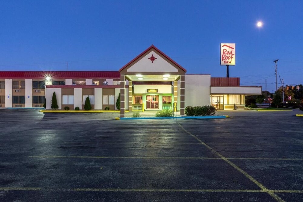 Book Causeway Bay Hotel Muskegon In Heights Hotels Causeway Bay Hotel Muskegon Heights
