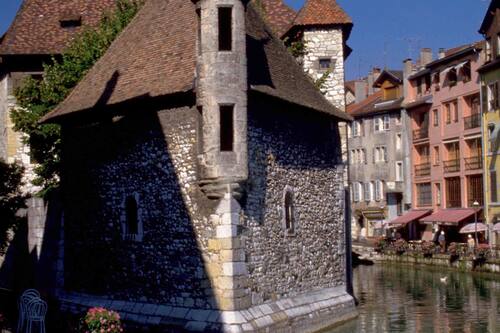 Hotel Ibis Annecy Centre Vieille Ville Annecy Francia Hoteles En Annecy Hoteles Com Hotel Ibis Annecy Centre Vieille Ville Annecy Francia Hoteles En Annecy Hoteles Com