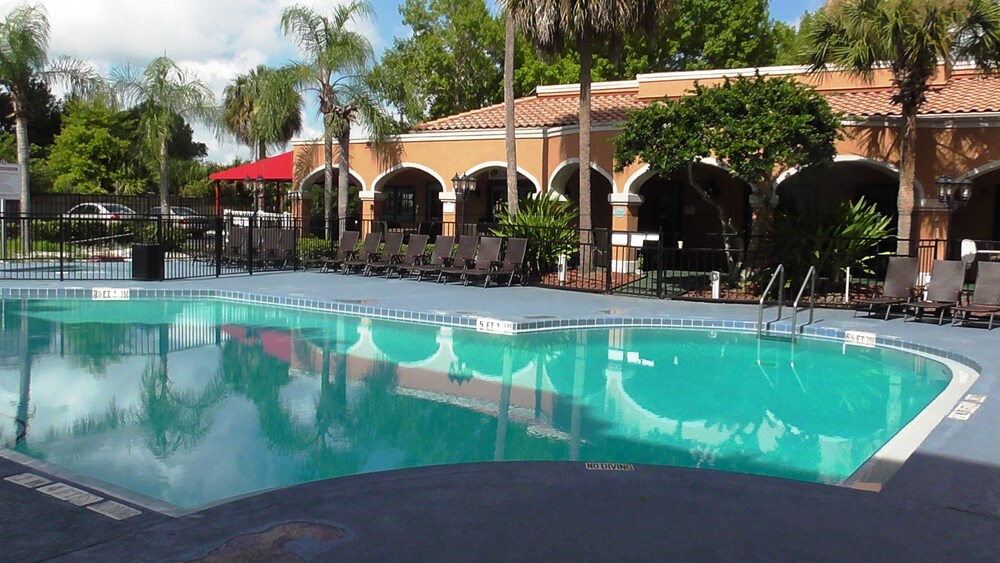 Book Ramada Kissimmee Downtown Hotel In Hotels Ramada Kissimmee Downtown Hotel