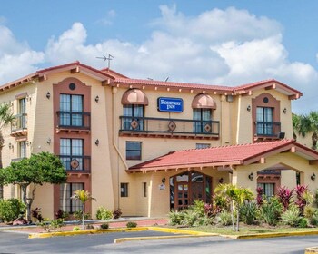 15 Closest Hotels To Midflorida Credit Union Amphitheatre In Tampa 15 Closest Hotels To Midflorida Credit Union Amphitheatre In Tampa