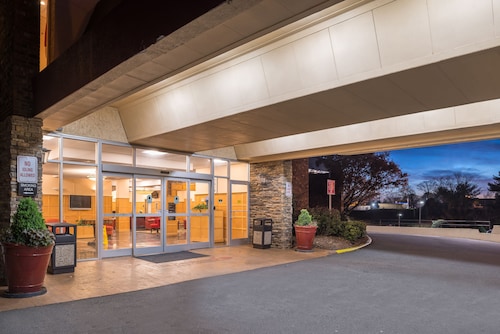 Top Pet Friendly Hotels In Winston-salem North Carolina Hotelscom