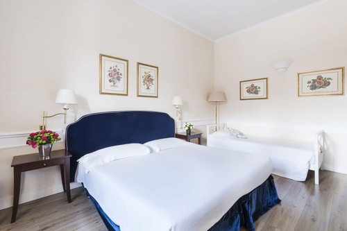 Book Fh55 Hotel Calzaiuoli In Florence Hotels Com