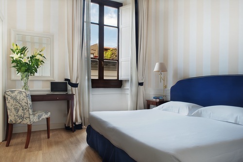 Fh55 Hotel Calzaiuoli In Florenz Hotels Com