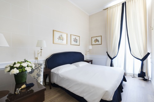 Book Fh55 Hotel Calzaiuoli In Florence Hotels Com