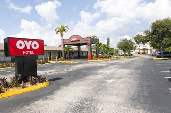 last minute hotel deals pompano beach