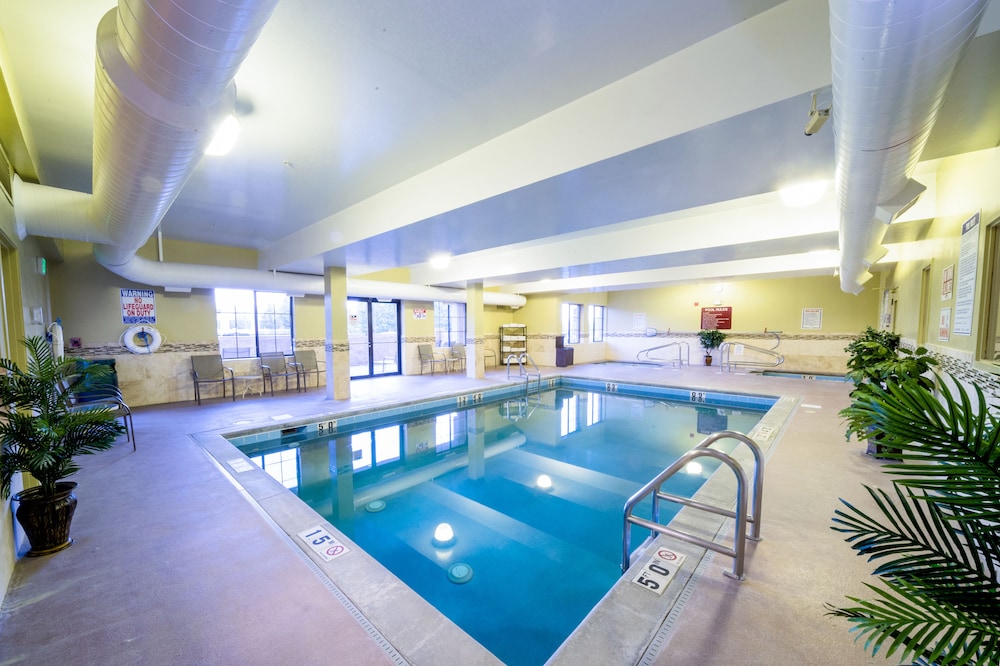 Book Americinn By Wyndham Denver Airport In Hotels Americinn By Wyndham Denver Airport Indoor Pool