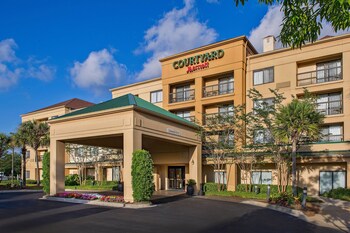 Charleston Sc Chs Intl Hotels With Parking Book At Charleston Sc Chs Intl Hotels With Parking Book At