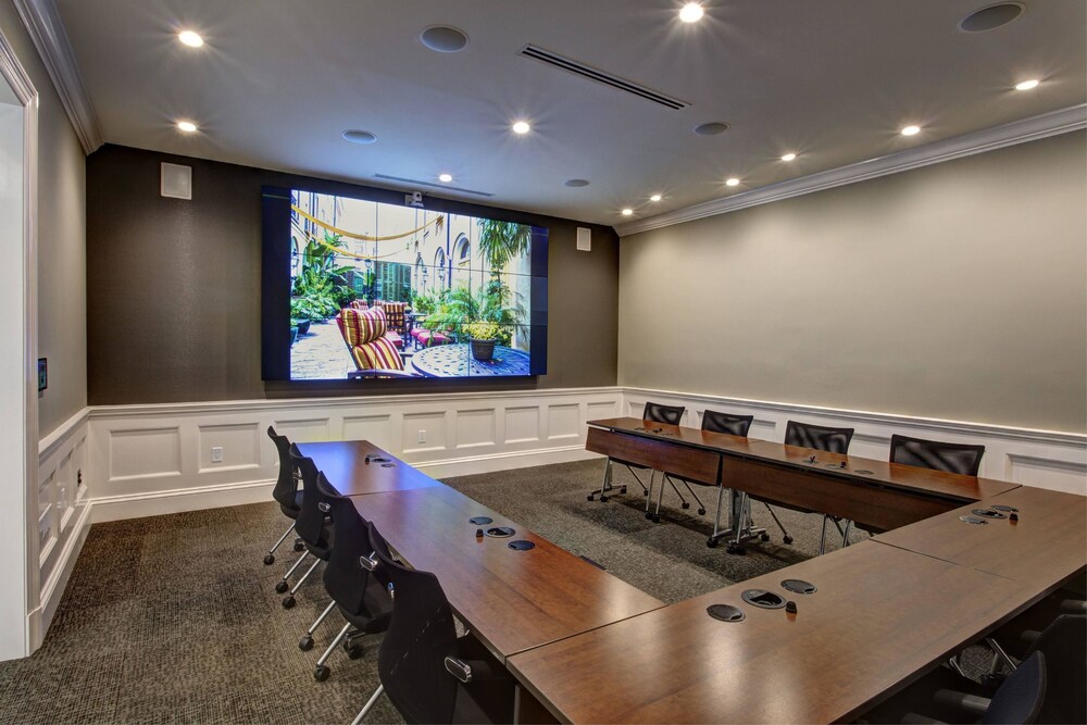 St James Hotel New Orleans Downtown French Quarter Area In New Orleans Hotels Com