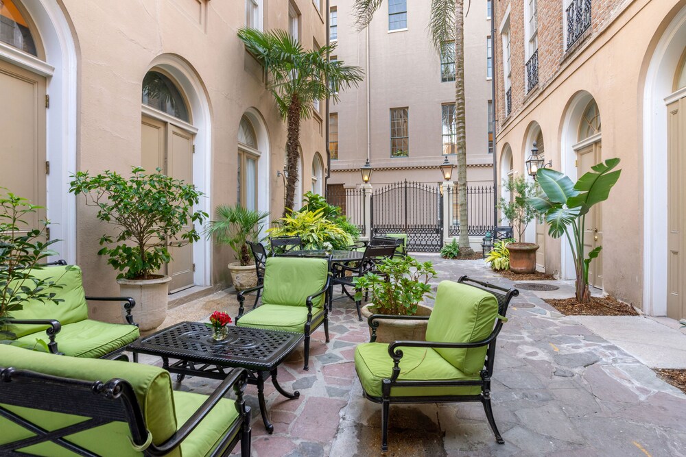 St James Hotel New Orleans Downtown French Quarter Area In New Orleans Hotels Com