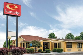 15 Closest Hotels To Summit Motorsports Park In Norwalk