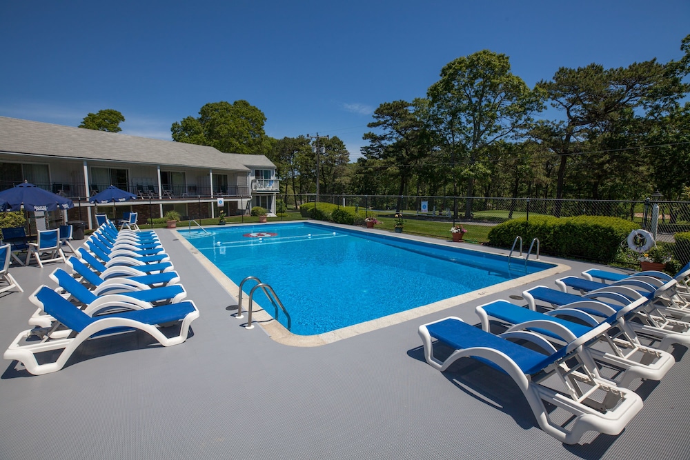 Book Blue Rock Resort In South Yarmouth Hotels Blue Rock Resort South Yarmouth Outdoor Pool