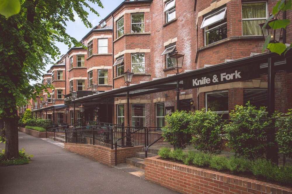 Book Malone Lodge Hotel & Apartments in Belfast