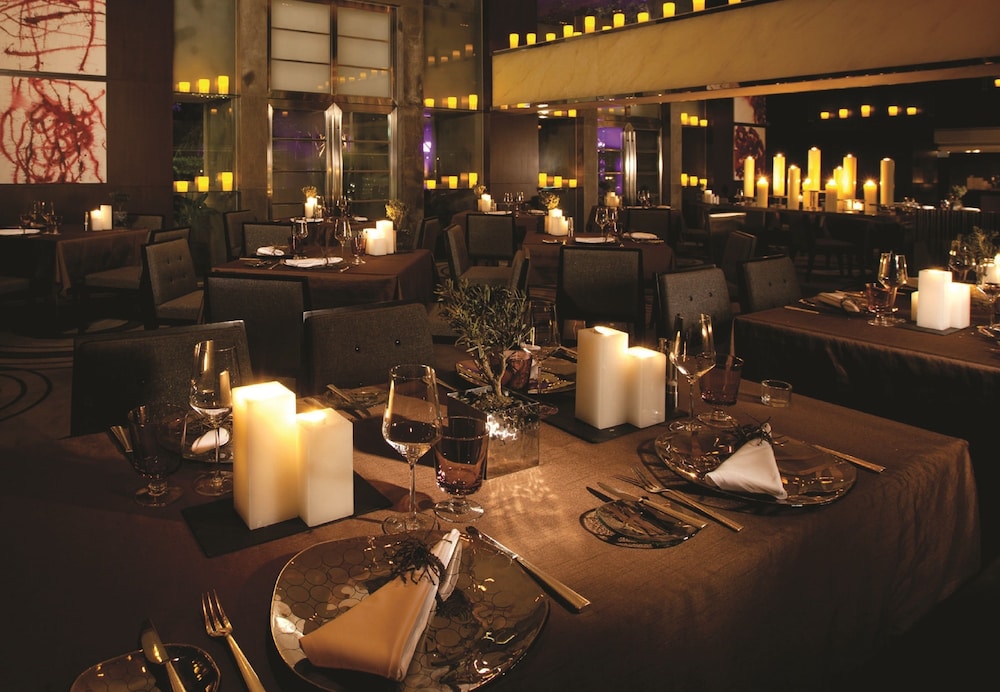 Book The Mira Hong Kong Hotel in Kowloon Book The Mira Hong Kong Hotel in Kowloon