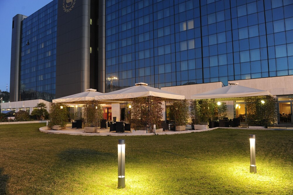 热那亚会议中心喜来登酒店