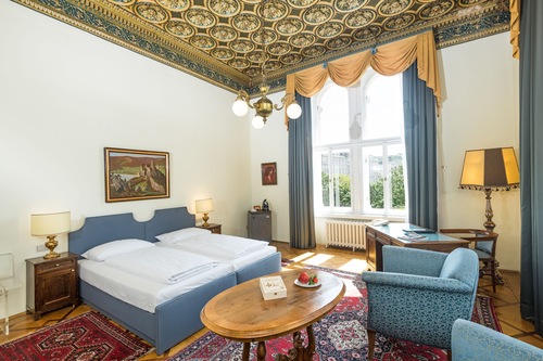 Hotel Regina Vienna Info Photos Reviews Book At Hotels Com