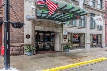 15 Closest Hotels To Grant Park In Chicago