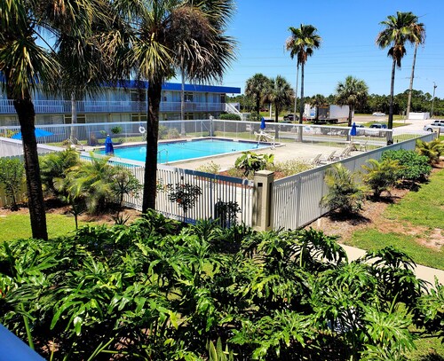 beachfront hotels in titusville florida