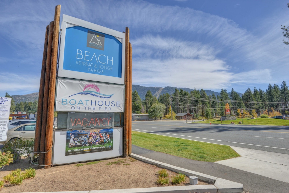 Book The Beach Retreat Lodge At Tahoe In South Lake Hotels The Beach Retreat Lodge At Tahoe South Lake Hotel Entrance