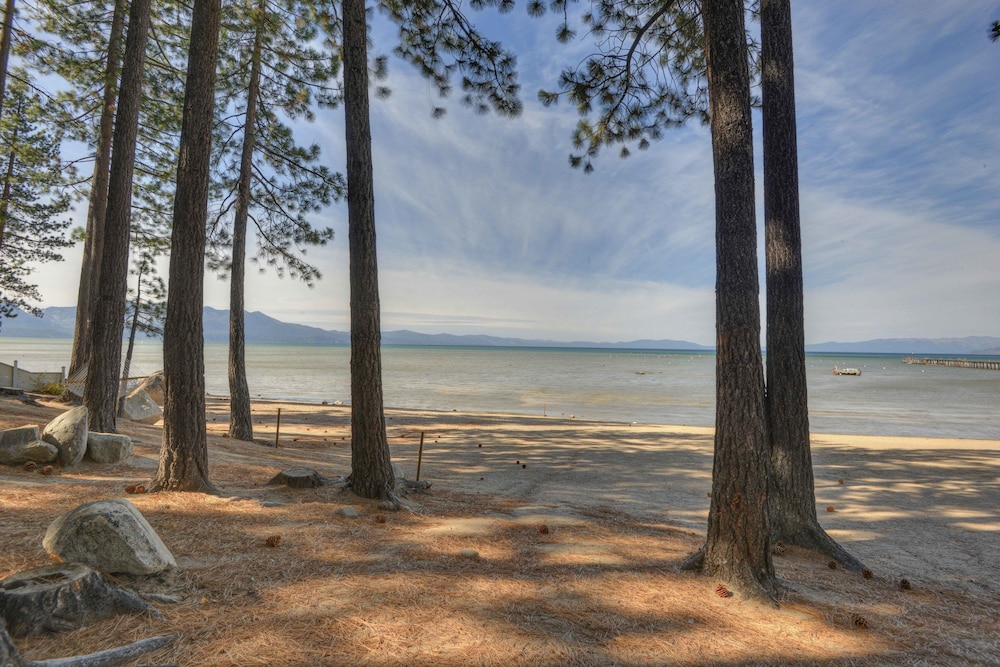 Book The Beach Retreat Lodge At Tahoe In South Lake Hotels The Beach Retreat Lodge At Tahoe South Lake