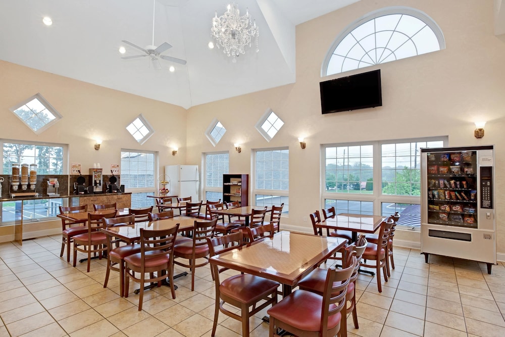 Book Howard Johnson By Wyndham Blackwood Near Philadelphia In Howard Johnson By Wyndham Blackwood Near Philadelphia Property Amenity