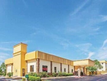 Top 10 Hotels In Bartlesville From 40 Night