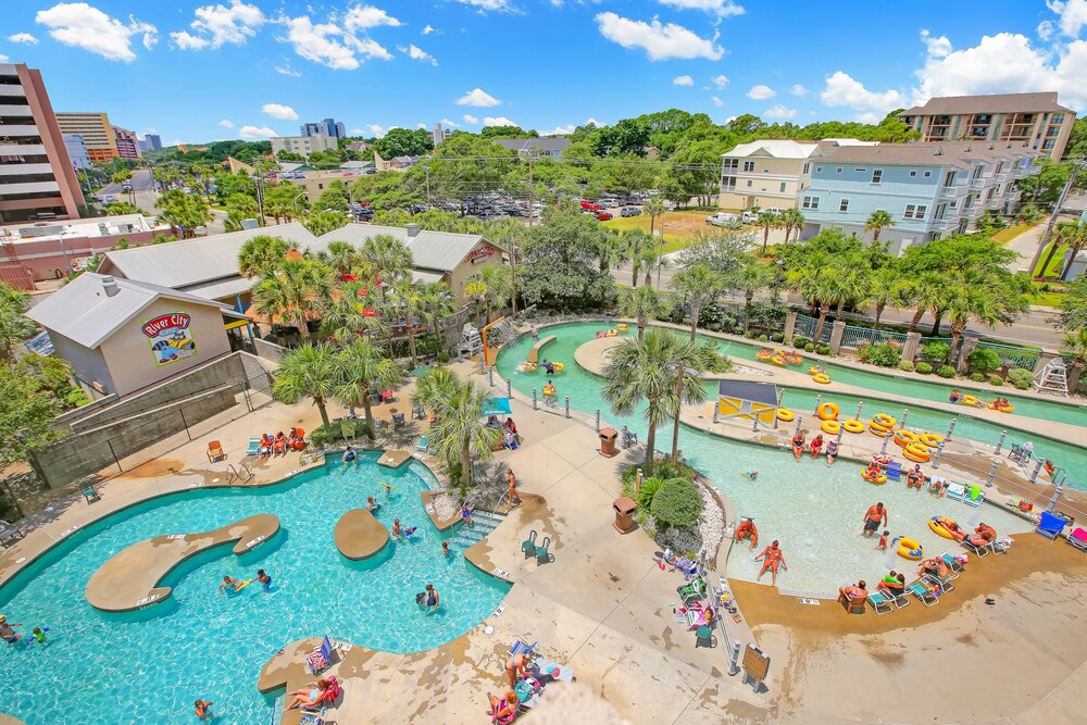 Book Sand Dunes Resort And Suites In Myrtle Beach Hotels Water Park