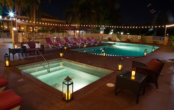 Hotels In Northridge From 131 Night