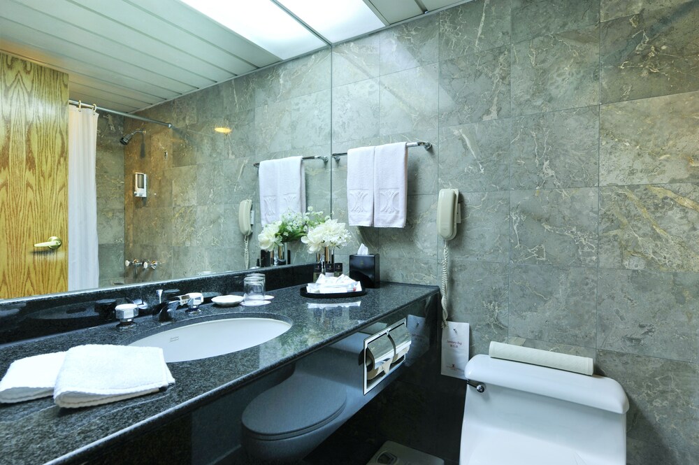 ザ キンバリー ホテル 尖沙咀に位置するロケーションが良い４つ星ホテル 宿泊予約はホテルズドットコム