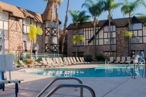 Anaheim Majestic Garden Hotel Anaheim Info Photos Reviews Book At Hotels Com Anaheim Majestic Garden Hotel Anaheim Info Photos Reviews Book At Hotels Com