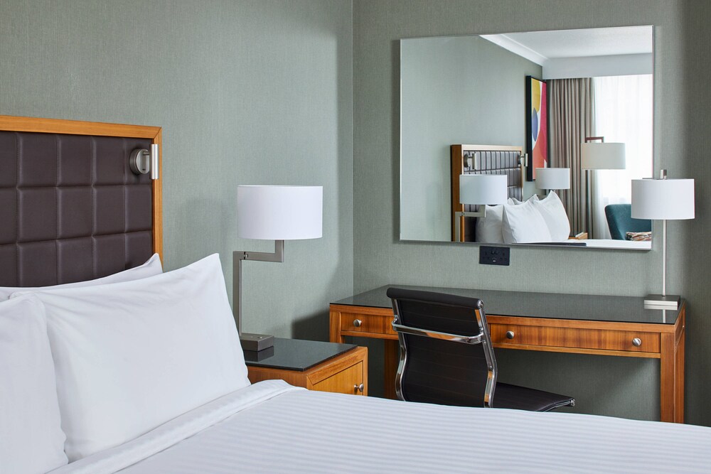 Hotelscom - Deals Discounts For Hotel Reservations From Luxury Hotels To Budget Accommodations