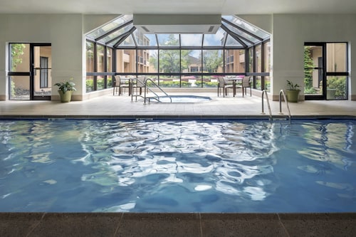 15 Closest Hotels To Elizabeth Station In Elizabeth Hotelscom