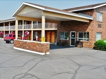 Hotels In Ashton From 107 Night