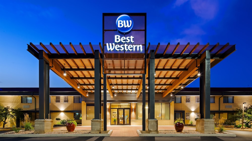 Book Best Western West Towne Suites In Madison Hotels Best Western West Towne Suites Madison