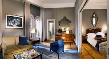 Top 10 Historic Hotels In Milan Italy Picture Of Grand Hotel Et De Milan In