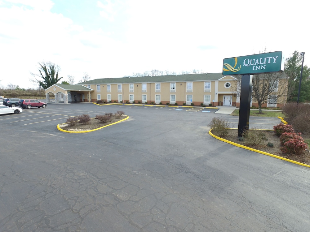 Book Quality Inn In Farmville Hotels Quality Inn Farmville