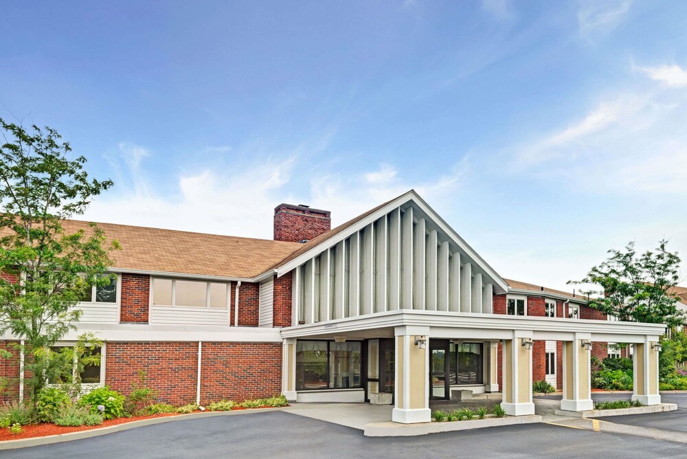 Book Ramada By Wyndham Seekonk Providence Area In Hotels Ramada By Wyndham Seekonk Providence Area
