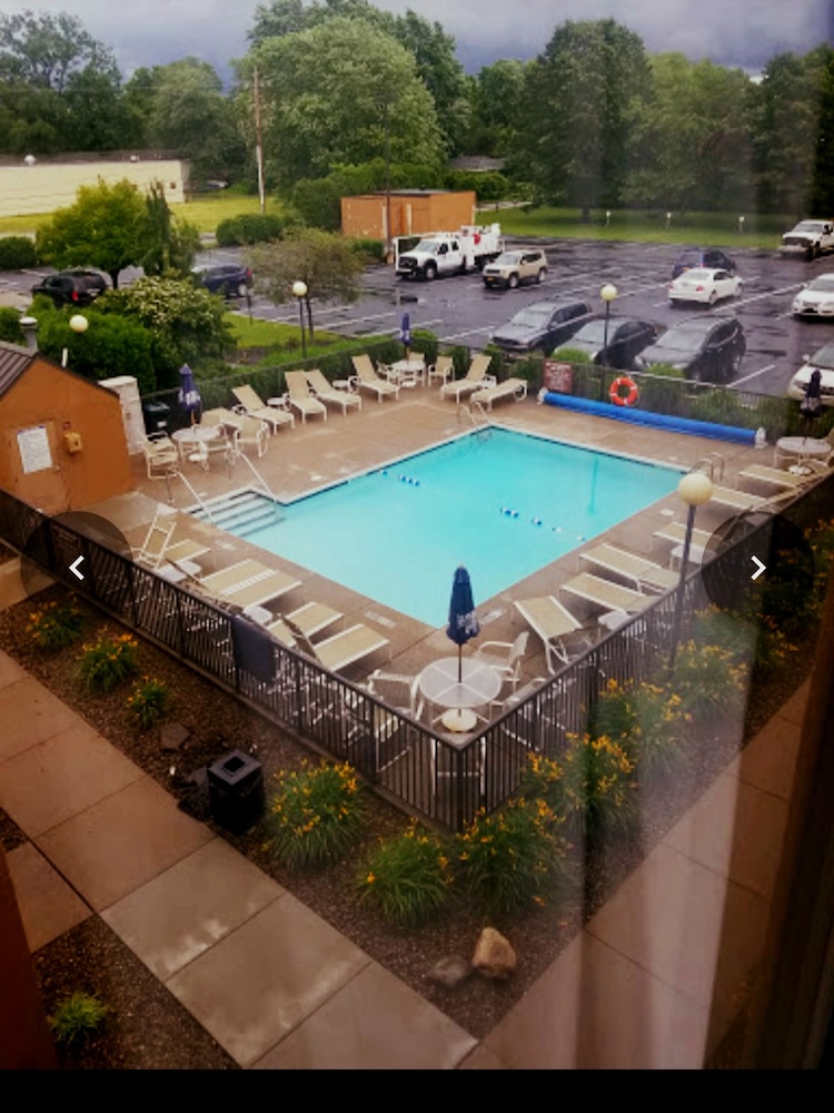 Book Comfort Inn Presque Isle In Erie Hotels Comfort Inn Presque Isle Erie Outdoor Pool